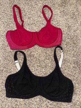 lululemon athletica Underwire Bra Set in Berry & Black